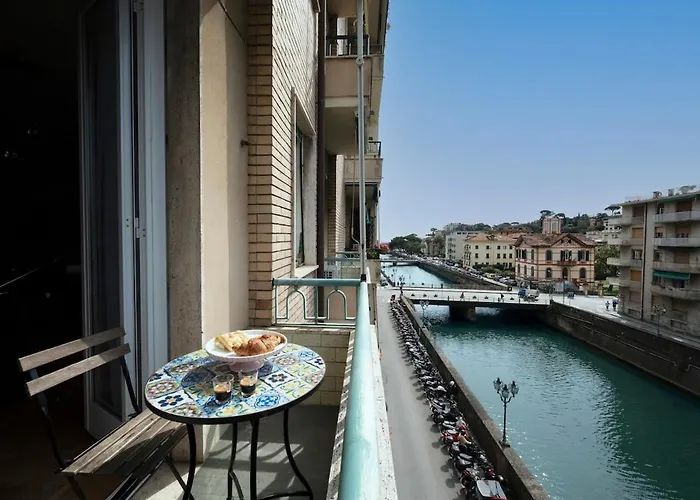 Luxury Center - Next To The Sea- Aria Condizionata - Free Parking Lejlighed *