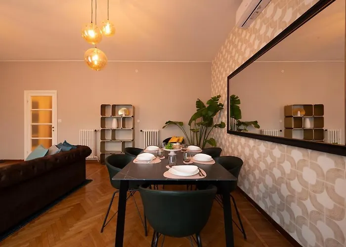 Lejlighed Luxury Center - Next To The Sea- Aria Condizionata - Free Parking *